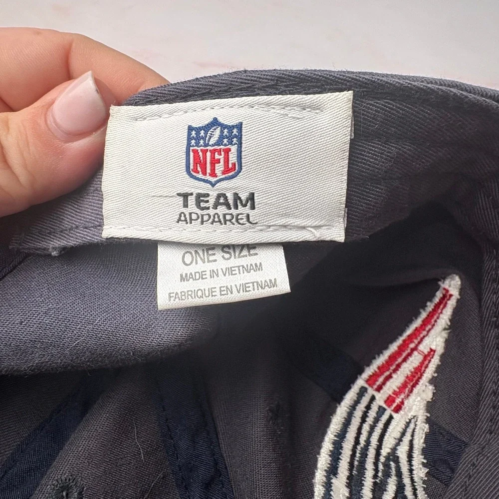 New England Patriots NFL Team Apparel Gray Dad Hat One Size Fits Most Super Bowl